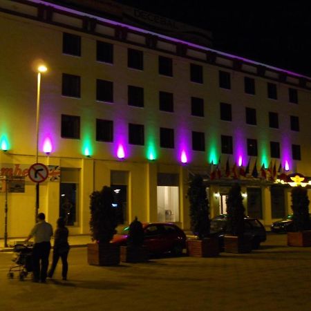 Hotel Bistrita Bacău Екстериор снимка