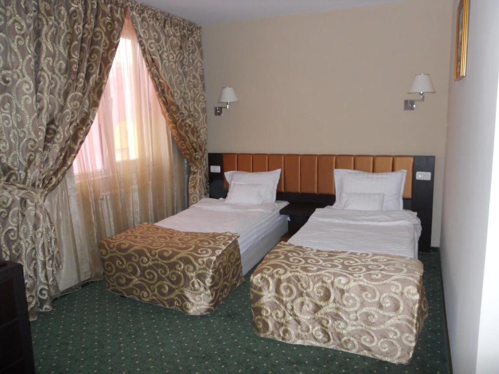 Hotel Bistrita Bacău Стая снимка